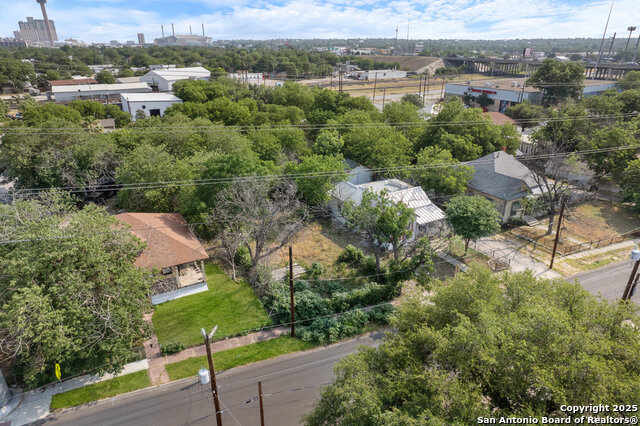 Image 7 of 10 For 125 Lowell St