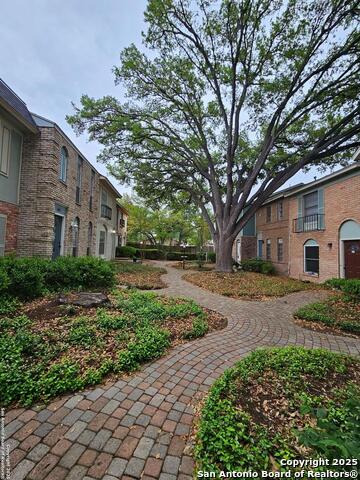 Image 17 of 20 For 2811 Woodbury Dr  304