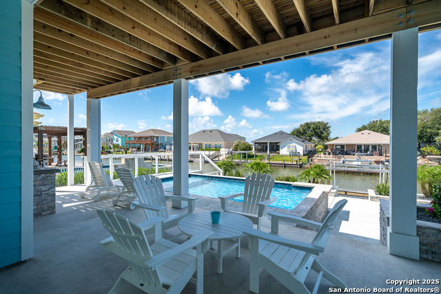Listing photo id 11 for 107 Windjammer