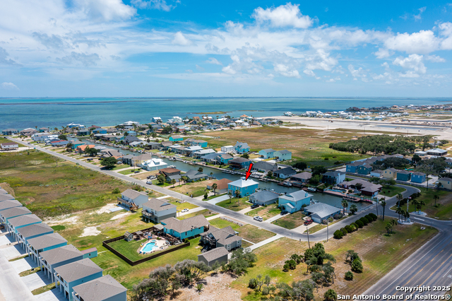 Listing photo id 30 for 107 Windjammer