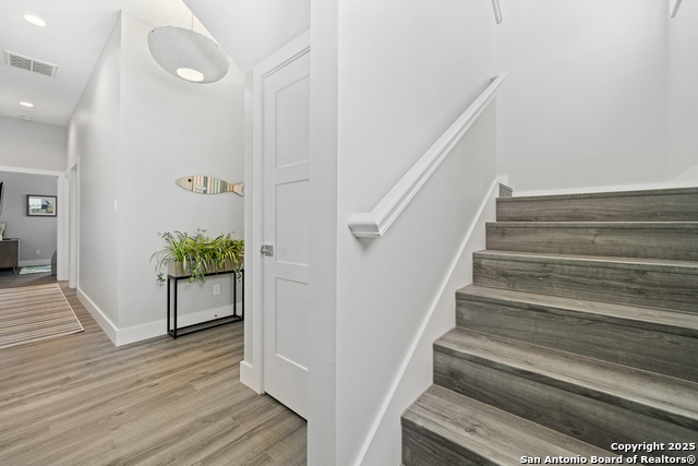 Listing photo id 35 for 107 Windjammer