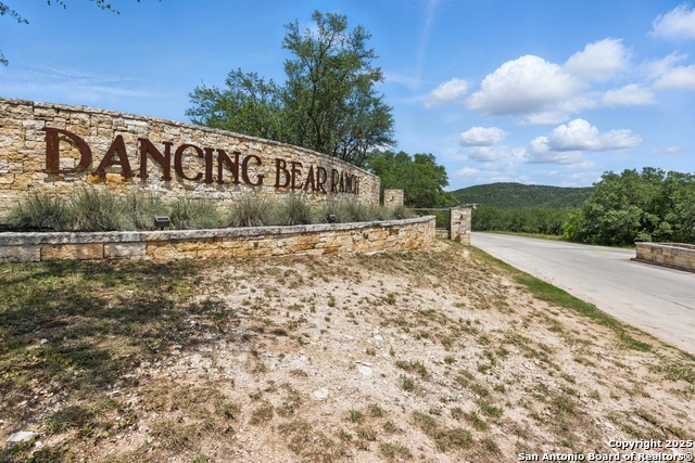 Listing photo id 0 for 383 Pr 1712  