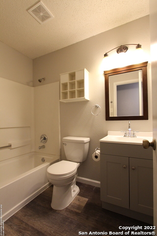 Image 10 of 16 For 8107 Ocean Meadow Dr