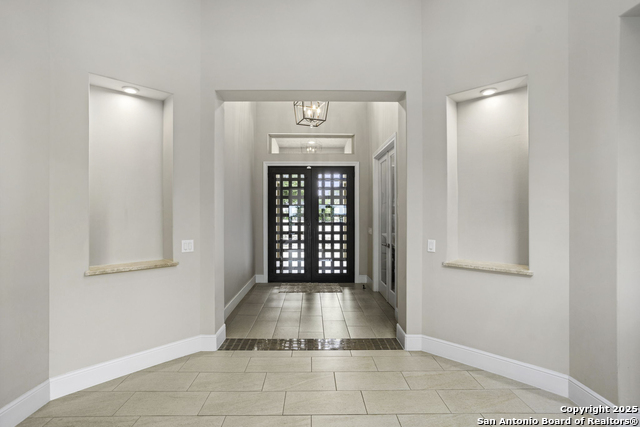 Listing photo id 9 for 8602 Terra Mont Way