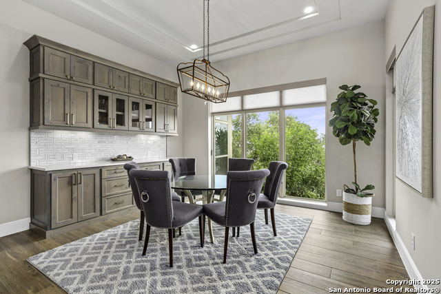 Listing photo id 16 for 8602 Terra Mont Way