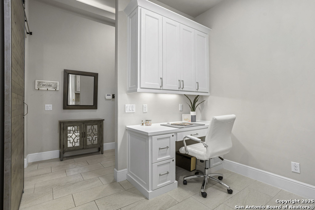 Listing photo id 23 for 8602 Terra Mont Way