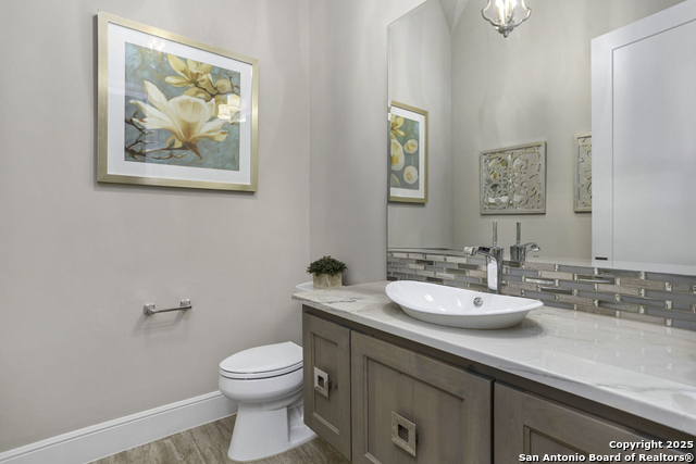 Listing photo id 27 for 8602 Terra Mont Way