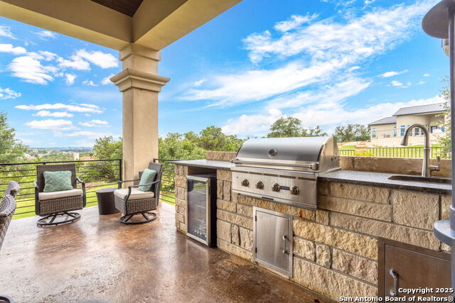 Listing photo id 1 for 8602 Terra Mont Way