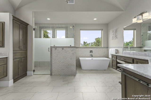 Listing photo id 6 for 8602 Terra Mont Way