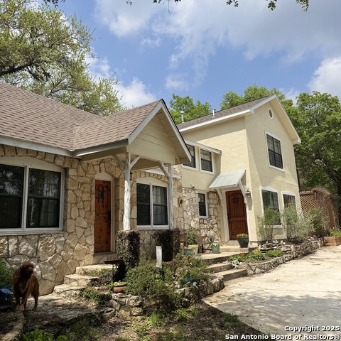 Listing photo id 2 for 19023 Sherwood