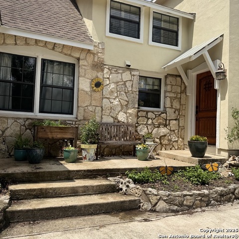 Listing photo id 5 for 19023 Sherwood