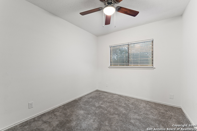 Listing photo id 18 for 730 Cypressbrook