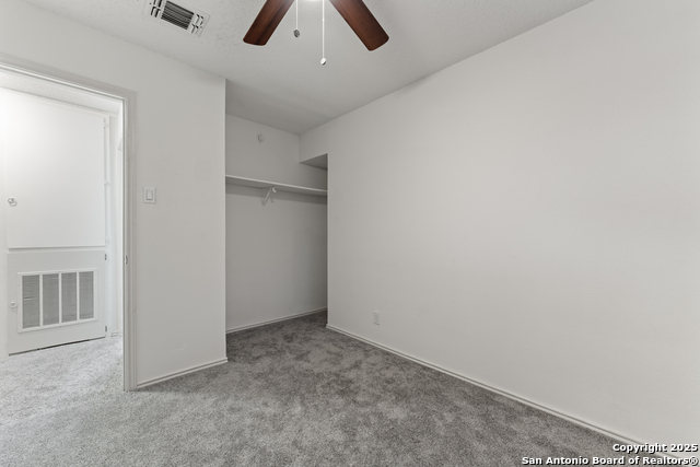 Listing photo id 19 for 730 Cypressbrook