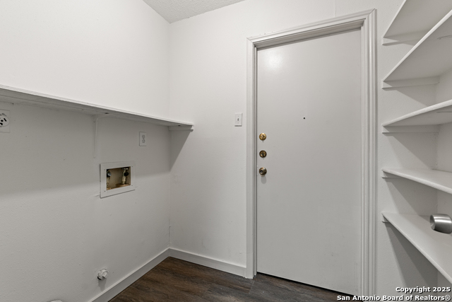 Listing photo id 23 for 730 Cypressbrook