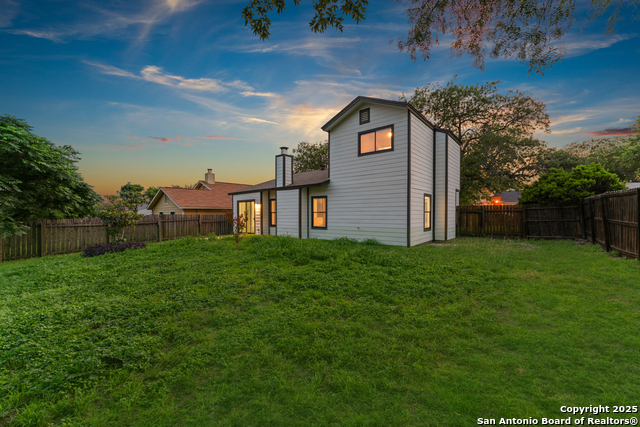 Listing photo id 26 for 730 Cypressbrook
