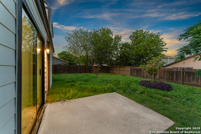 Listing photo id 27 for 730 Cypressbrook
