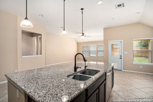 Image 10 of 28 For 3632 Sunglade Ranch