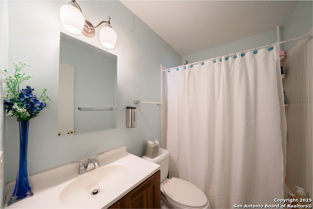 Listing photo id 11 for 9759 Hidden Swan