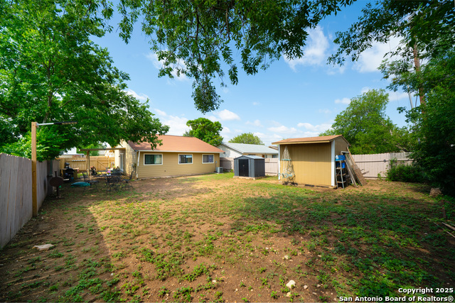 Listing photo id 20 for 9759 Hidden Swan