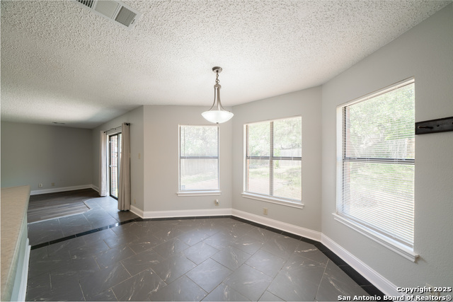 Image 14 of 29 For 14031 Hills Village Dr N