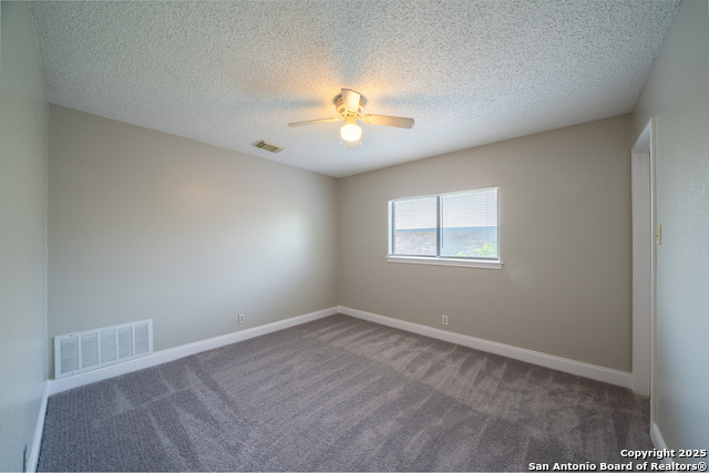 Image 22 of 29 For 14031 Hills Village Dr N