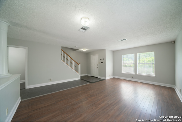 Image 5 of 29 For 14031 Hills Village Dr N