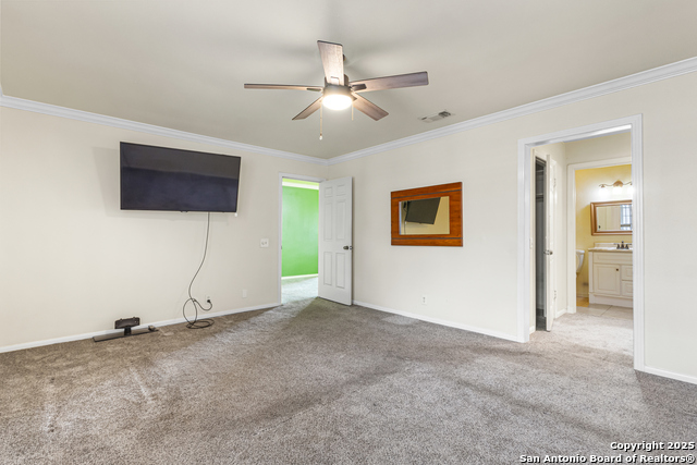 Listing photo id 7 for 165 Rampart W 204
