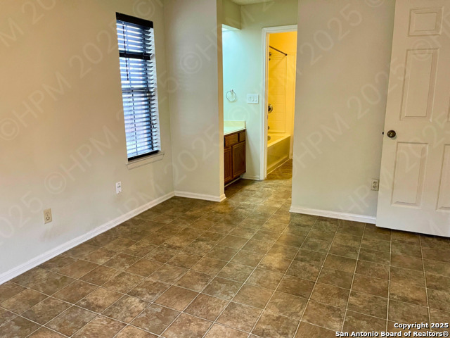 Image 7 of 14 For 4212 Medical Dr  401