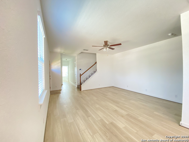 Image 3 of 21 For 6503 Casina Glen