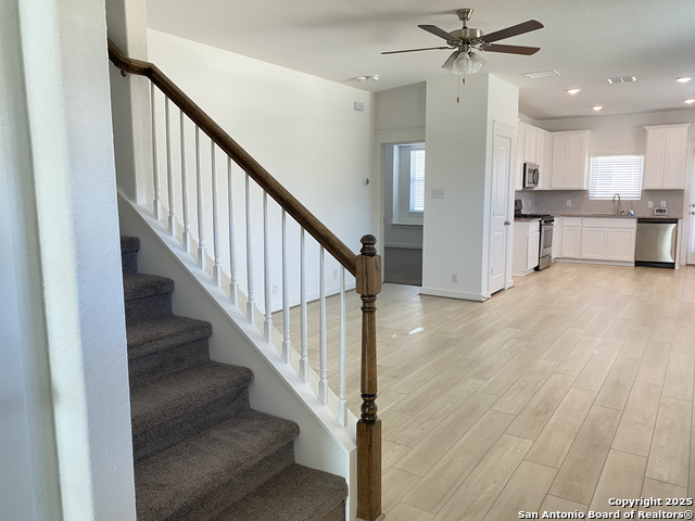 Image 4 of 21 For 6503 Casina Glen