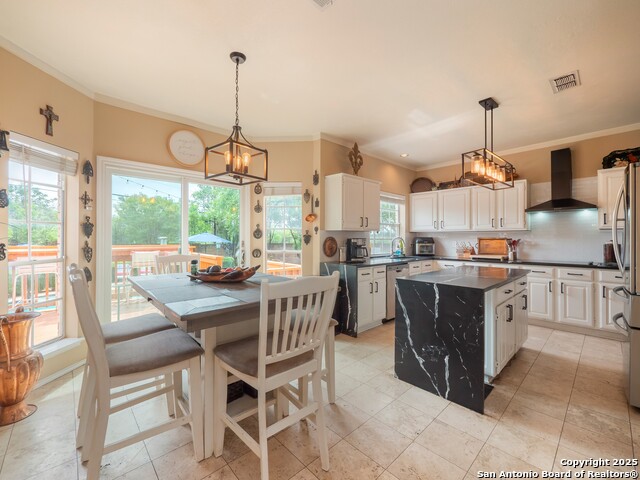 Listing photo id 11 for 13830 Morningbluff Dr