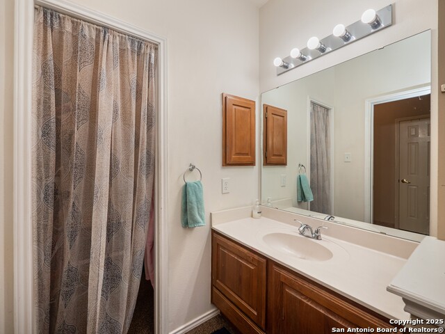 Listing photo id 27 for 13830 Morningbluff Dr