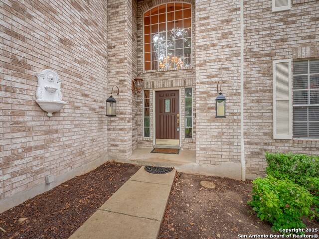 Listing photo id 1 for 13830 Morningbluff Dr