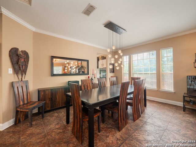 Listing photo id 5 for 13830 Morningbluff Dr