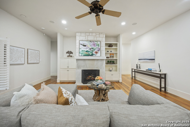 Listing photo id 17 for 2 Somerville