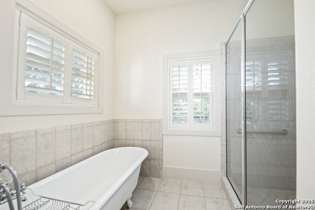 Listing photo id 20 for 2 Somerville