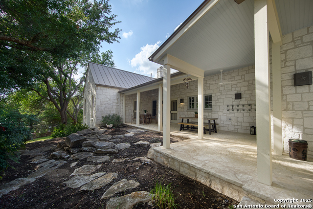 Listing photo id 28 for 2 Somerville