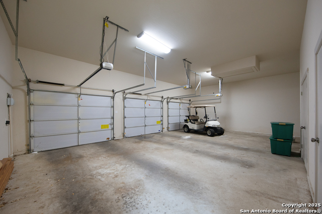 Listing photo id 29 for 2 Somerville