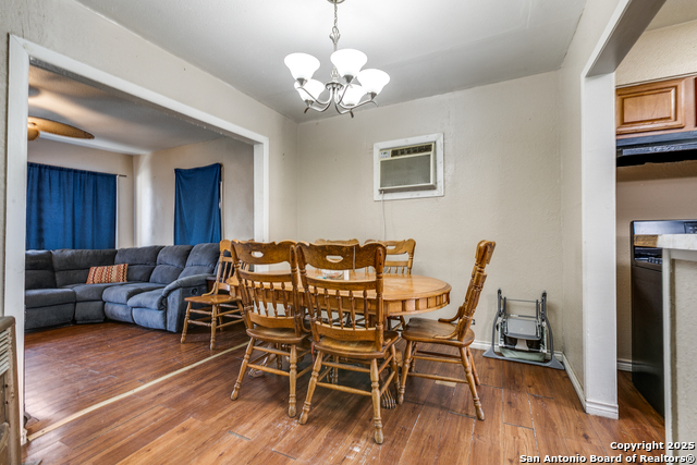 Listing photo id 5 for 326 Balboa