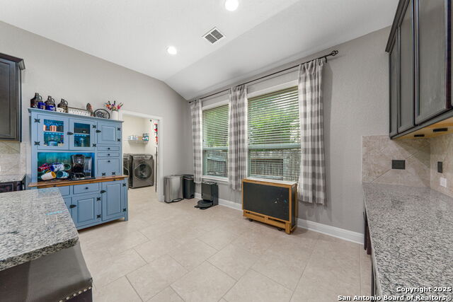 Image 14 of 33 For 409 Bison Lane