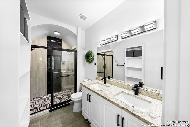 Listing photo id 18 for 3307 Salinas W