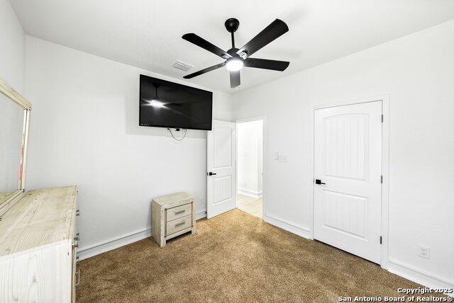 Listing photo id 24 for 3307 Salinas W