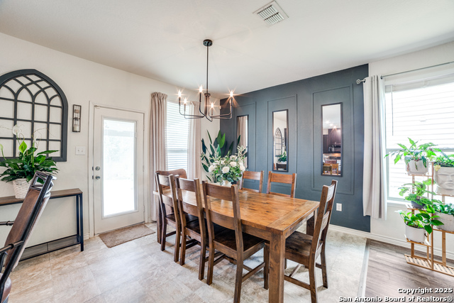 Listing photo id 9 for 3006 Mission Bell