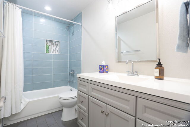 Listing photo id 18 for 6203 Callen Glen