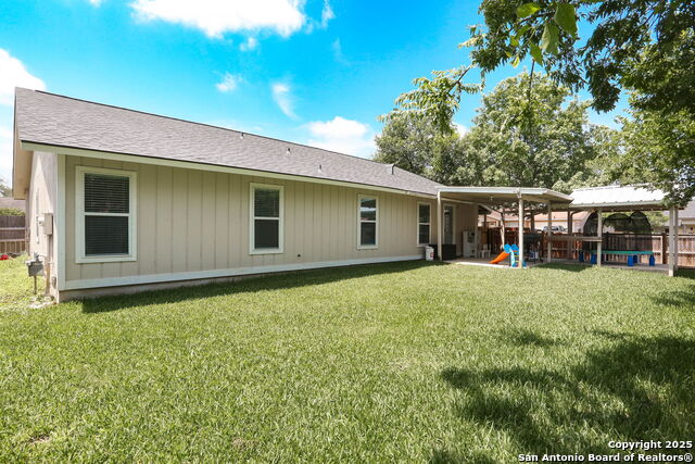 Listing photo id 23 for 6203 Callen Glen
