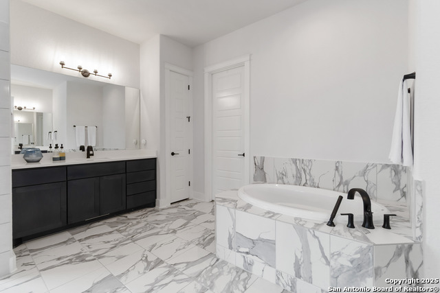 Listing photo id 19 for 1512 Aubrey Point