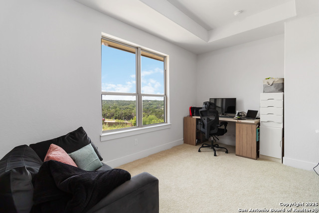 Listing photo id 24 for 1512 Aubrey Point