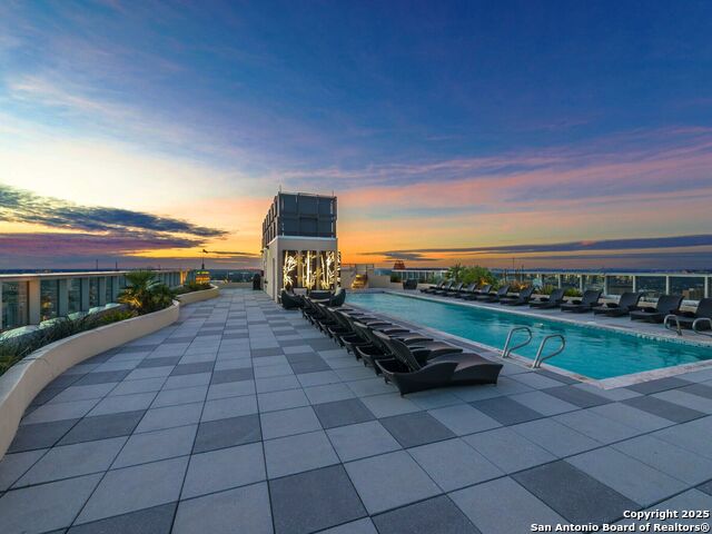 Image 18 of 23 For 610 Market Street E 3118