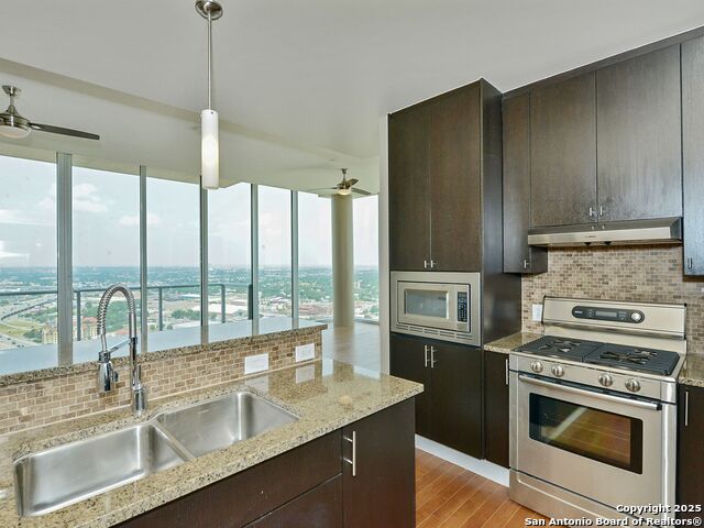 Image 6 of 23 For 610 Market Street E 3118