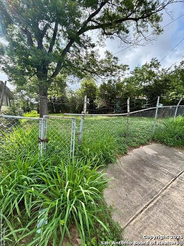 Image 3 of 5 For 1610 19th Sw